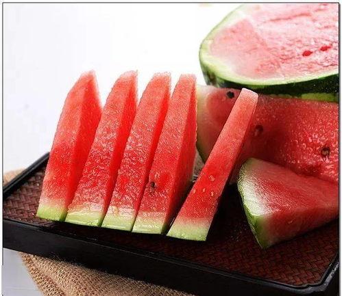 云南 吃瓜 女,揭秘网络红人的崛起之路