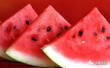 下班吃瓜,揭秘娱乐圈那些事儿