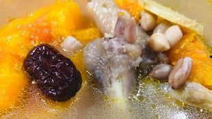 吃瓜炖鸡,吃瓜炖鸡的独特风味体验