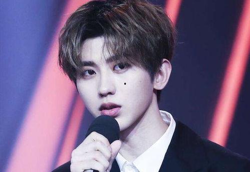 坤颖cp吃瓜,揭秘娱乐圈甜蜜背后的故事