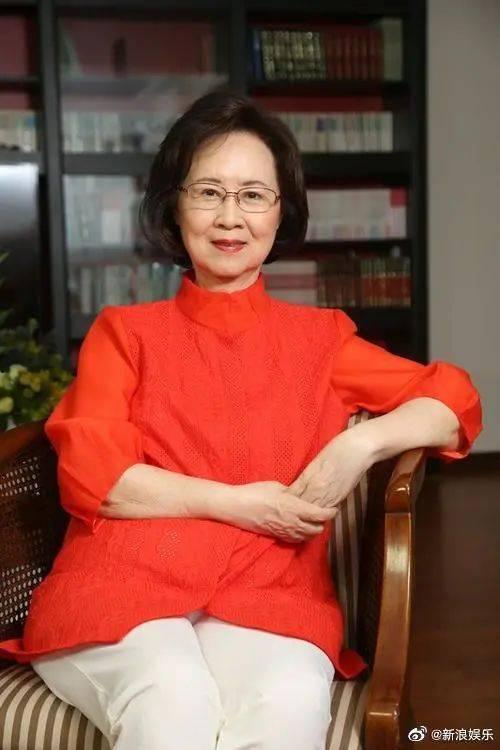 琼瑶吃瓜,揭秘娱乐圈背后的那些事儿