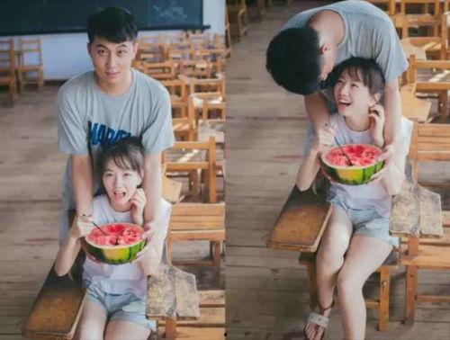 姐弟吃瓜拍照图片,姐弟俩的甜蜜吃瓜瞬间