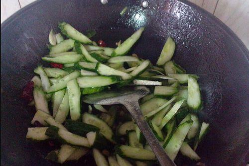 小熊瓜怎么炒着吃,家常美味轻松学