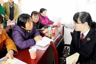 律师咨询现场吃瓜,吃瓜群众围观，法律知识普及新方式