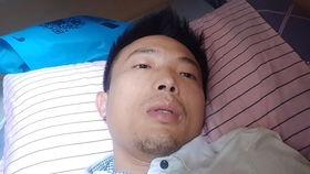 宿舍喝酒吃瓜,酒香瓜甜，青春不设限