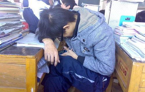 吃瓜小孩被吃事件视频