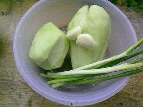 佛手瓜要不要削皮怎么吃,削皮与否，美味随心