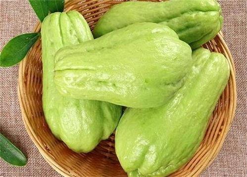 佛手瓜要不要削皮怎么吃,削皮与否，美味随心